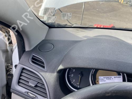 Instrumentbræt RENAULT MEGANE III Hatchback (BZ0/1_, B3_) 1.5 dCi (BZ09, BZ0D, BZ1W, BZ29, BZ14) | BP29958962C46
