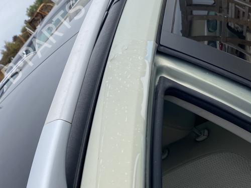 Used Roof bar RENAULT KOLEOS I (HY_) 2.0 dCi 4x4 (HY0K) (150 hp) 29353702