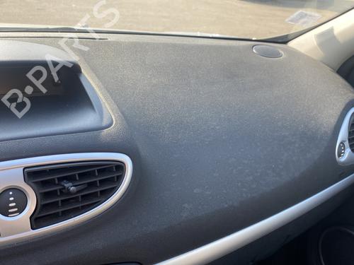 Used Dashboard RENAULT CLIO III (BR0/1, CR0/1) 1.5 dCi (BR17, CR17) (86 hp) 29330209
