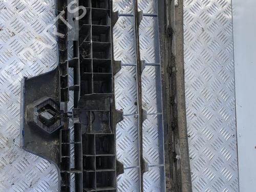 Used Front bumper Front bumper 19906288 19906288