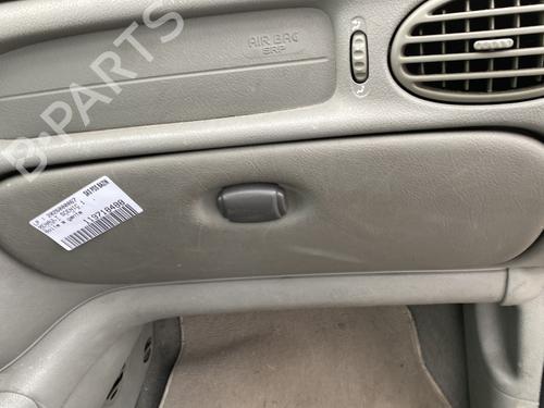 Handskerum RENAULT SCÉNIC I MPV (JA0/1_, FA0_) 1.9 dCi (JA05, JA1F) (102 hp) 31852132