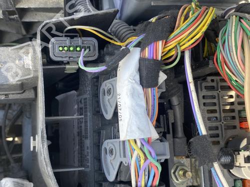 Used Engine control unit (ECU) Engine control unit (ECU) 32471815 32471815