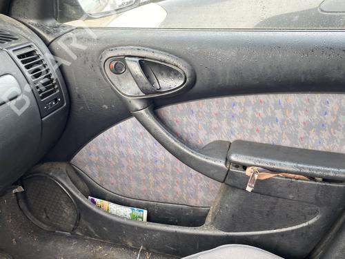 Forreste højre beklædning CITROËN XSARA (N1) 1.9 D (68 hp) 31830178