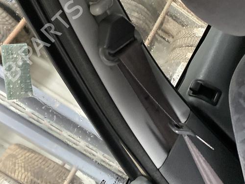 front-right-seatbelt-renault-laguna-i-b56_-556_-1993-1994-1995-1996-1997-1998-1999-2000-2001-2002-32241702 main image