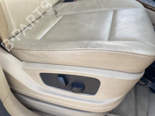 Used Right front seat Right front seat BMW X5 (E70) xDrive 30 d (235 hp) 32505647 32505647