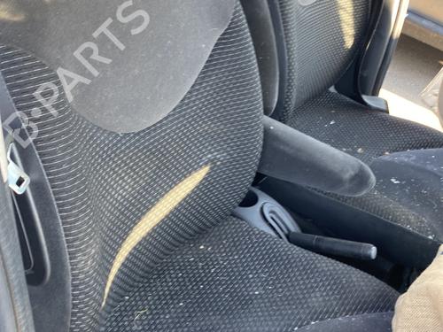 Used Right front seat Right front seat CITROËN C3 I (FC_, FN_) 1.4 HDi (68 hp) 32703247 32703247