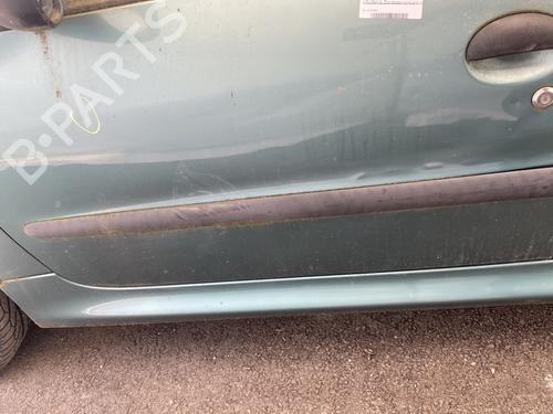 Used Door moulding trim PEUGEOT 206 Hatchback (2A/C) 1.4 i (75 hp) 26881867