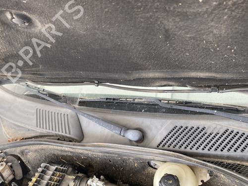 scuttle-panel-renault-clio-ii-bb_-cb_-1998-1999-2000-2001-2002-2003-2004-2005-2006-2007-2008-2009-2010-2011-2012-2013-2014-2015-2016-26974694 main image