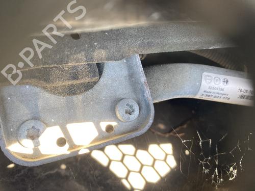 Used Front wiper motor ALFA ROMEO GIULIETTA (940_) 1.6 JTDM (940FXD1A) (105 hp) 25475274