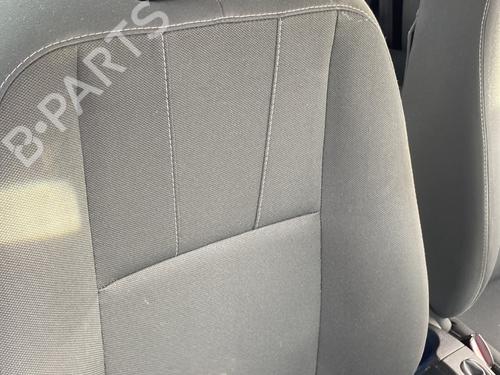 Siège avant droit RENAULT MEGANE III Hatchback (BZ0/1_, B3_) 1.5 dCi (BZ09, BZ0D, BZ1W, BZ29, BZ14) | BP29893537C16