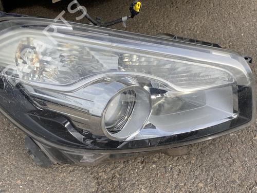 Used Right headlight NISSAN QASHQAI I (J10, NJ10) 2.0 dCi All-wheel Drive (150 hp) 28817103
