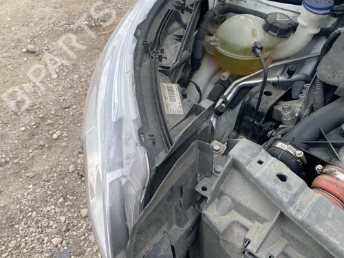 right-headlight-peugeot-2008-i-cu_-2013-37471139 main image