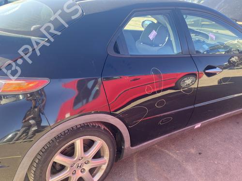 Dør højre bagtil Dør højre bagtil HONDA CIVIC VIII Hatchback (FN, FK) 2.2 CTDi (FK3) (140 hp) 33806801 33806801