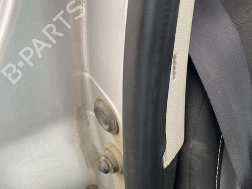 rubber-door-seal-dacia-sandero-ii-2012-32045290 main image