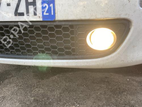left-front-fog-light-fiat-punto-199_-2012-31632665 main image