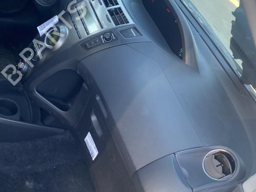 Used Dashboard Dashboard TOYOTA YARIS (_P9_) 1.4 D-4D (NLP90_, NLP90R) (90 hp) 33553863 33553863
