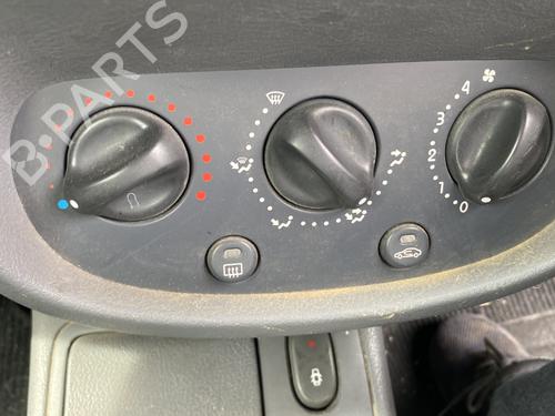 AC Styreenhet / Manøvreringsenhet RENAULT CLIO II (BB_, CB_) 1.4 (B/CB0C, B/CB0S) (75 hp) 28540770
