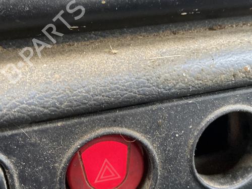 warning-switch-peugeot-partner-box-bodympv-5_-g_-1996-31925463 main image