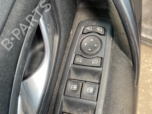 Used Left front window switch Left front window switch RENAULT LAGUNA III (BT0/1) 1.5 dCi (BT00, BT0A, BT0T, BT1J) (110 hp) 27185882 27185882