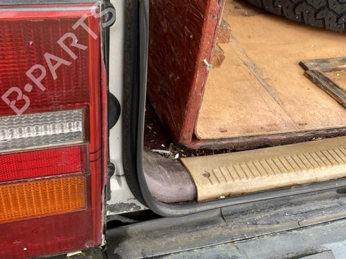 Used Left taillight Left taillight JEEP CHEROKEE (XJ) 2.1 TD (87 hp) 32439554 32439554