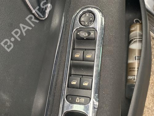 Used Left front window switch Left front window switch PEUGEOT 3008 I MPV (0U_) 1.6 HDi (114 hp) 32367100 32367100