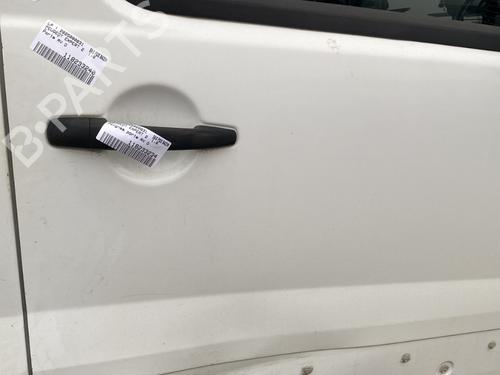 Right front door PEUGEOT EXPERT Van (VF3A_, VF3U_, VF3X_) 1.6 HDi 90 16V | BP31019106C3 