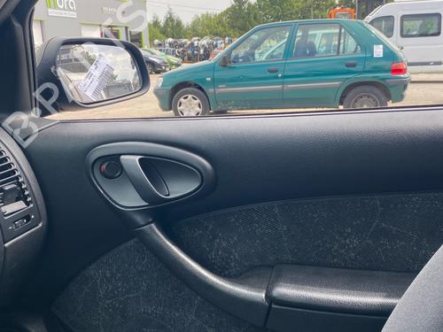 Forreste højre beklædning Forreste højre beklædning CITROËN XSARA (N1) 2.0 HDi 90 (90 hp) 37471093 37471093