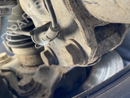 Used Left front steering knuckle RENAULT MASTER III Van (FV) 2.3 dCi 145 FWD (FV0E, FV0F, FV0H, FV02, FV0M, FV0S,... (146 hp) 32499323