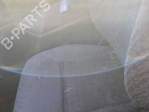Stol høyre foran Stol høyre foran SUZUKI JIMNY Closed Off-Road Vehicle (SN) 1.3 16V 4WD (SN413, JB33) (80 hp) 39702753 39702753