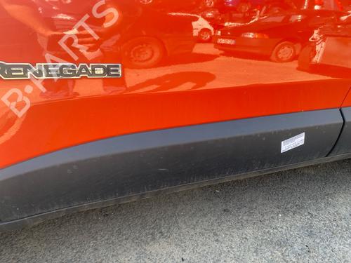 door-moulding-trim-jeep-renegade-suv-bu-b1-bv-2014-37749679 main image