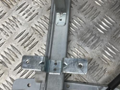 Used Rear right window mechanism Rear right window mechanism 22123281 22123281