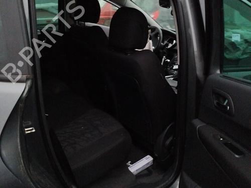 Used Rubber door seal PEUGEOT 3008 I MPV (0U_) 1.6 HDi (112 hp) 22200344