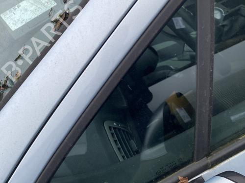 Front left quarter glass PEUGEOT 407 SW (6E_, 6D_) 2.0 | BP23783749C111 