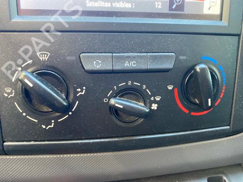 Used Climate control Climate control 39389009 39389009