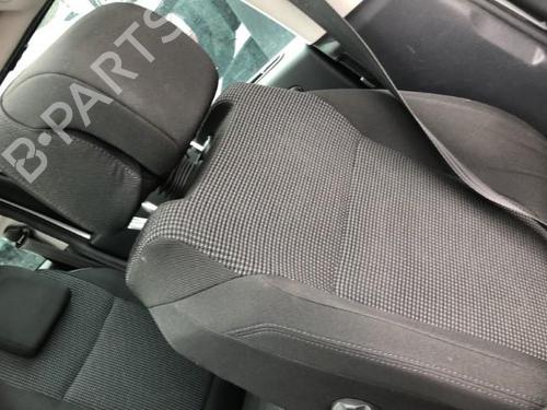 Left front seat PEUGEOT 5008 (0U_, 0E_) 1.6 HDi | BP22120209C15
