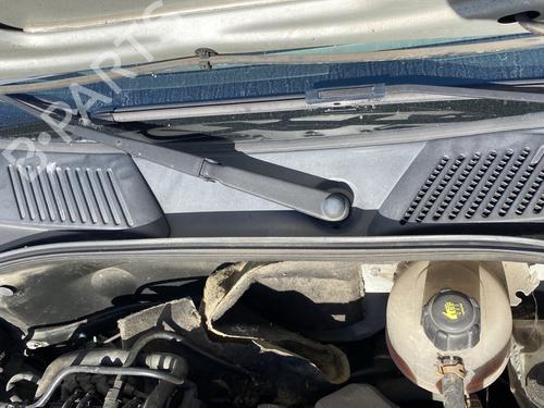 Scuttle Panel RENAULT CLIO II (BB_, CB_) 1.2 16V (BB05, BB0W, BB11, BB27, BB2T, BB2U, BB2V, CB05,... (75 hp) 29003241