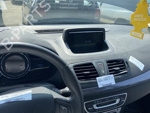 Tableau de bord RENAULT MEGANE III Hatchback (BZ0/1_, B3_) 1.5 dCi (BZ09, BZ0D, BZ1W, BZ29, BZ14) (110 hp) 26526456
