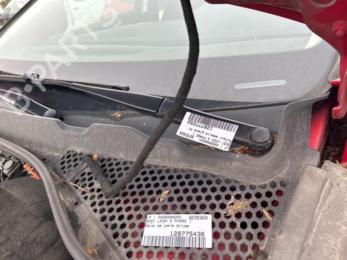 Used Front wiper motor Front wiper motor 36897727 36897727