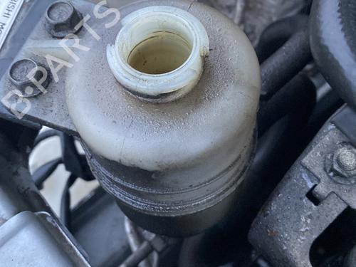 Power steering reservoir MITSUBISHI GRANDIS (NA_W) 2.0 DI-D (NA8W) | BP30646682M117 