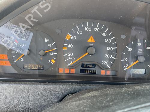 Instrument cluster MERCEDES-BENZ C-CLASS (W202) C 220 CDI (202.133) | BP30085506C47 