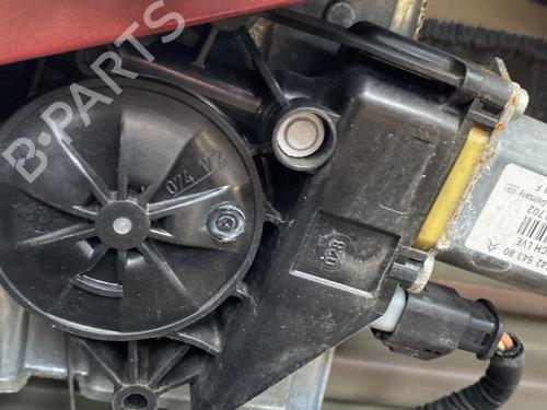 Front right window mechanism PEUGEOT 208 I (CA_, CC_) 1.4 HDi | BP27984756C23