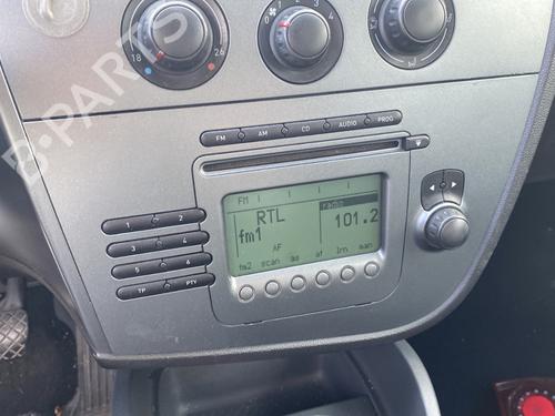 Radio SEAT LEON (1P1) 1.9 TDI | BP29635818E6 