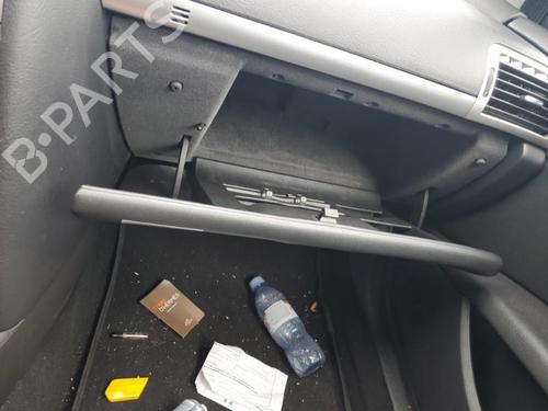 Used Glove box Glove box 22121700 22121700