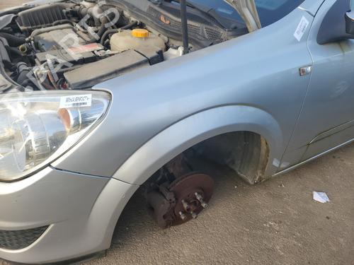 left-front-fenders-opel-astra-h-a04-2004-2005-2006-2007-2008-2009-2010-2011-2012-2013-2014-23785718 main image
