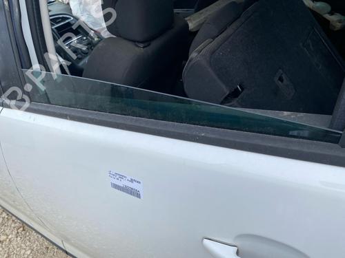 rear-left-door-window-peugeot-3008-i-mpv-0u_-2009-2010-2011-2012-2013-2014-2015-2016-2017-38940598 main image