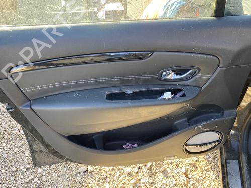 Forra frente esquerda RENAULT GRAND SCÉNIC III (JZ0/1_) 1.5 dCi (JZ09, JZ0D, JZ10, JZ14, JZ1G, JZ29, JZ2C) | BP30640675C58