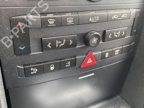 Used Climate control PEUGEOT 407 Coupe (6C_) 2.7 HDi (204 hp) 31972129