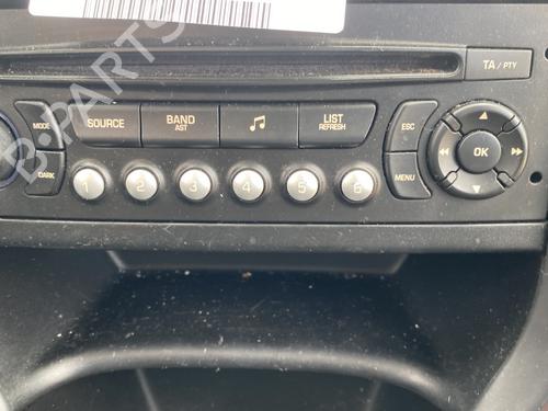 Bilradio CITROËN C3 II (SC_) 1.4 HDi 70 (SC8HZC, SC8HR0, SC8HP4) (68 hp) 25442403
