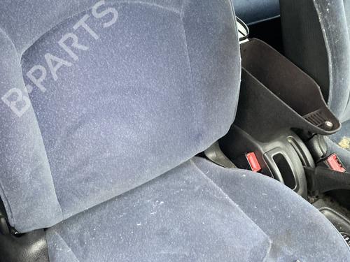 Stol høyre foran PEUGEOT 206 Hatchback (2A/C) 2.0 HDI 90 | BP22330600C16 