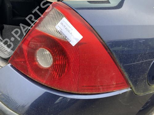 Used Right taillight FORD MONDEO III (B5Y) 2.0 TDCi (130 hp) 22128098